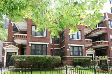 Main picture of 439 W Melrose St
