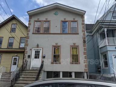 Main picture of 117 Washington Pl