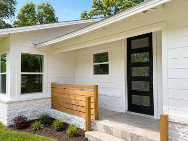 Main picture of 2115 Stone River Dr