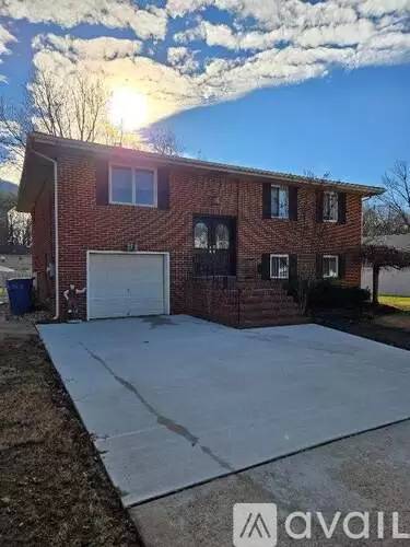 Main picture of 723 Beechwood Ave