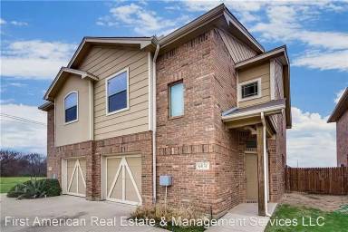 Main picture of 8400 Jay St