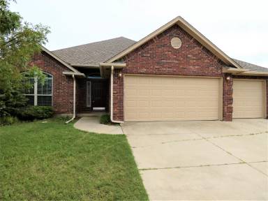 Main picture of 11316 NW 105th St