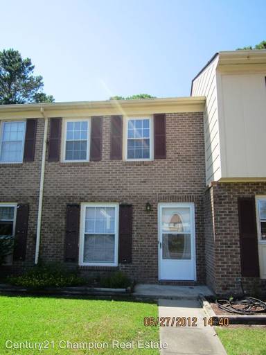 Main picture of 121 King George Ct