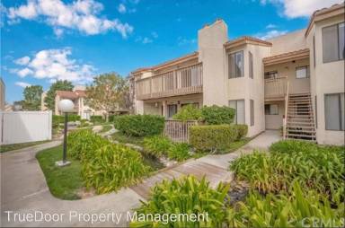 Main picture of 4831 Lago Dr