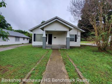 Main picture of 1501 E Main St