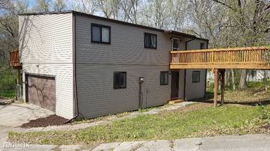 Main picture of 1901 N South Trails Ct