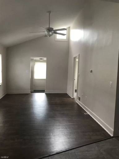 Main picture of 605 E Golf Ave