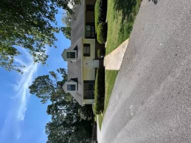 Main picture of 5535 Park Pl S