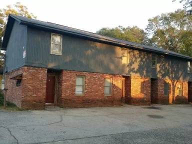Main picture of 2330 Schaul St
