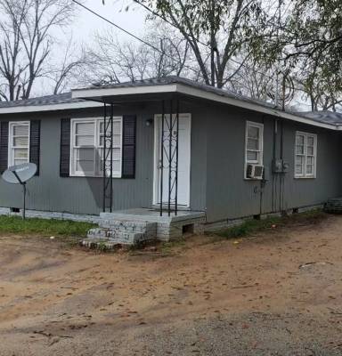 Main picture of 901 N Franklin St