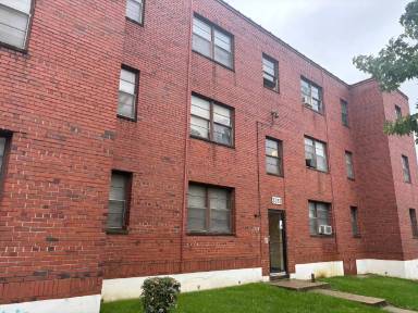 Main picture of 3393 Blaine St NE