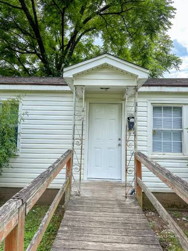 Main picture of 222 Harrison St