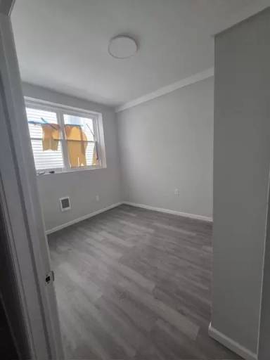 Main picture of 22 Speedway Ave