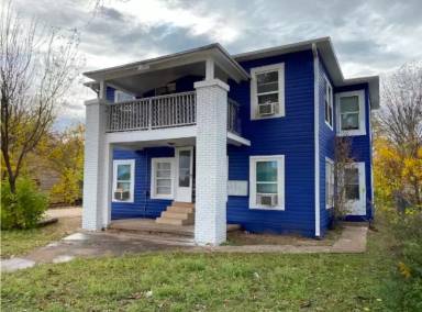 Main picture of 1725 State St