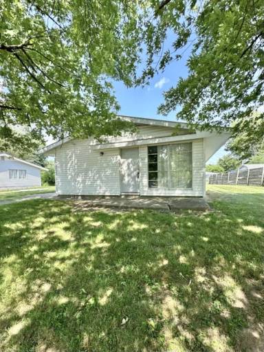 Main picture of 5211 Mohawk Dr