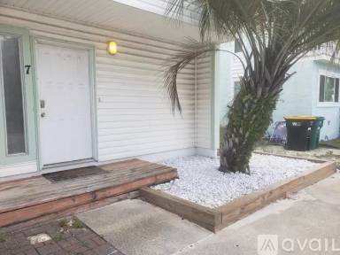 Main picture of 7 Gulf Breeze Ct