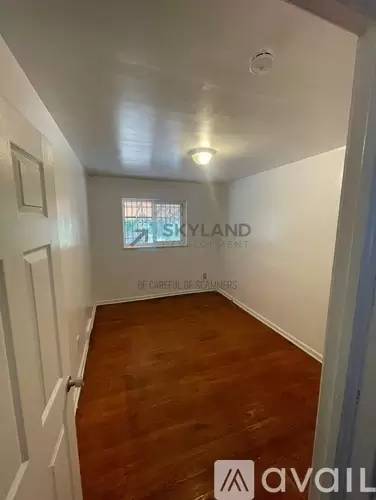 Main picture of 2202 S 56th St