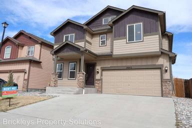 Main picture of 10042 Silver Stirrup Dr