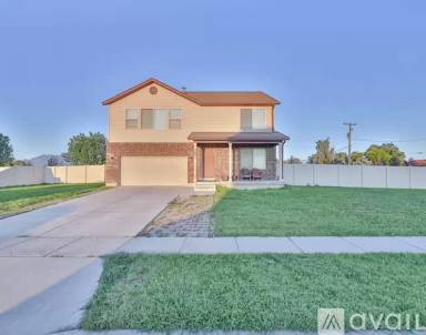 Main picture of 2681 Doral Dr