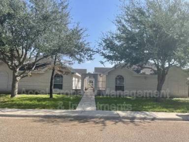 Main picture of 1712 Phoenix St