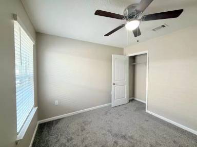 Main picture of 6401 Churchill Cir