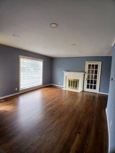 Main picture of 1232 5th Ave W