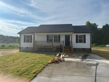 Main picture of 615 Fondel Ln