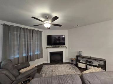 Main picture of 74 Hawk Ridge Dr