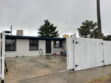 Main picture of 159 W Finedale St