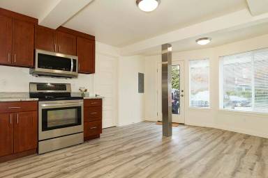 Main picture of 4314 Winslow Pl N