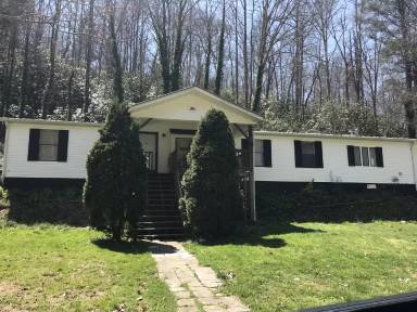 Main picture of 789 Cove Creek Rd