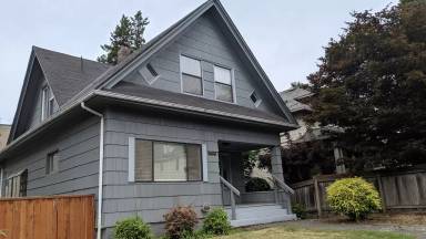 Main picture of 3659 Interlake Ave N