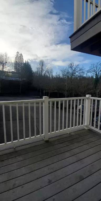 Main picture of 215 23rd Ave SW