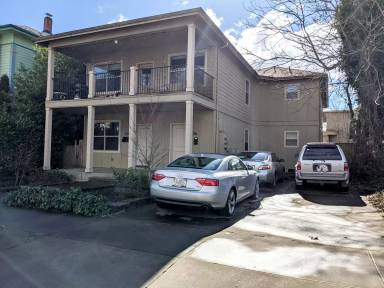 Main picture of 432 E 12th Ave