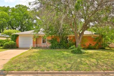 Main picture of 1265 Mimosa Dr