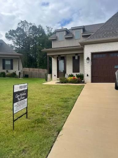 Main picture of 3408 Hudson Ct