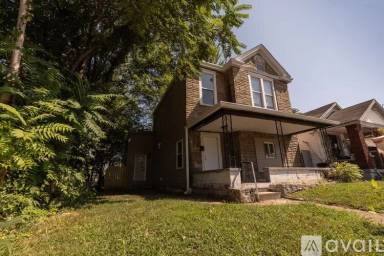 Main picture of 1743 W Hill St