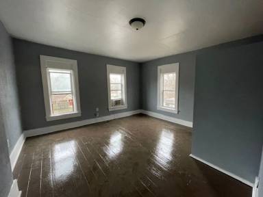 Main picture of 525 S 3rd St