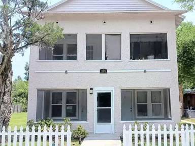 Main picture of 635 Tanglewood St