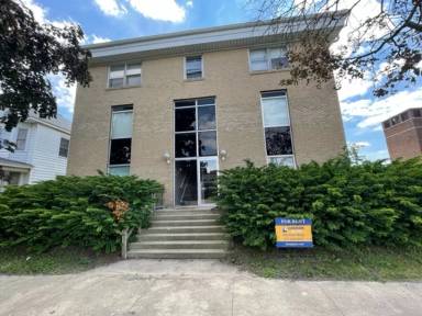 Main picture of 1407 Charleston Ave