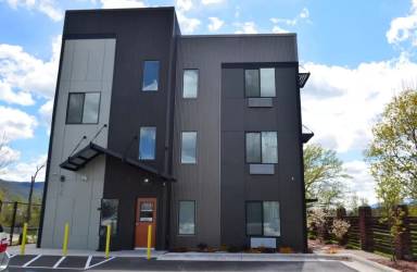 Main picture of 515 Burton St