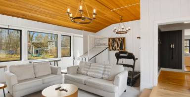 Main picture of 7320 Peninsula Dr