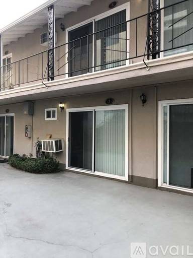 Main picture of 157 N Allen Ave
