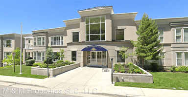 Main picture of 3075 E Kennedy Dr