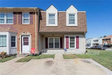 Main picture of 5684 Campus Dr