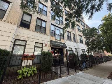 Main picture of 811 W Eastwood Ave