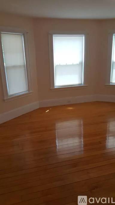 Main picture of 8 N Ash St