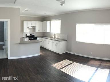 Main picture of 446 S Rampart Blvd