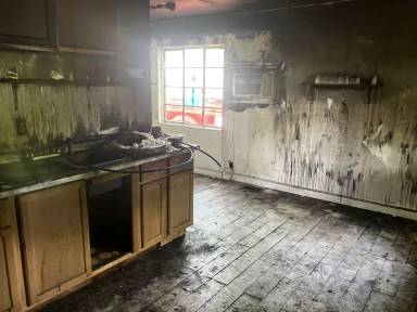 Main picture of 3990 Foxboro Dr