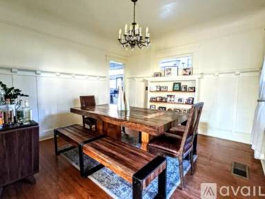 Main picture of 2632 B St